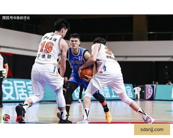 中国男篮鏖战巴西队赛场风云 冲击胜利的背后故事揭秘